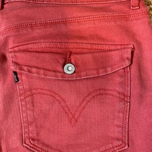 Levi’s pants